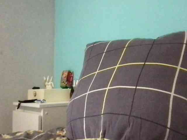 MilaBi-192569 webcam