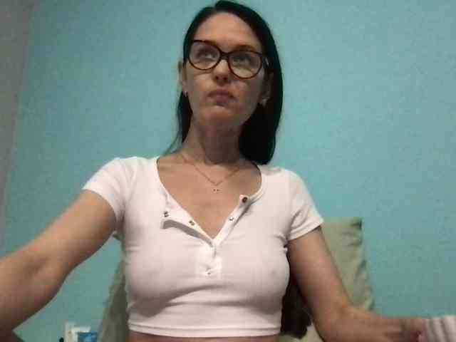MilaBi-192569 webcam