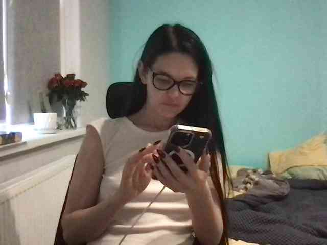 MilaBi-192569 webcam