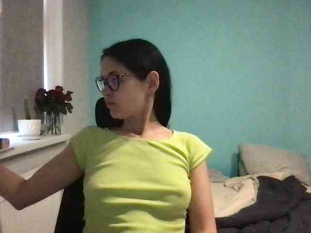 MilaBi-192569 webcam