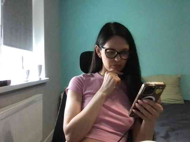 MilaBi-192569 webcam