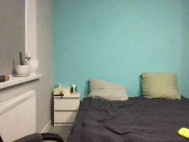 MilaBi-192569 webcam