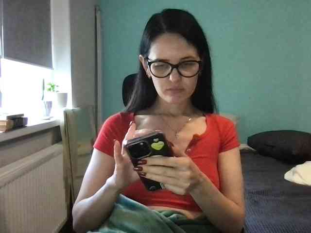 MilaBi-192569 webcam