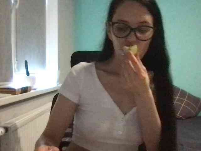 MilaBi-192569 webcam