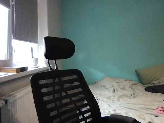 MilaBi-192569 webcam