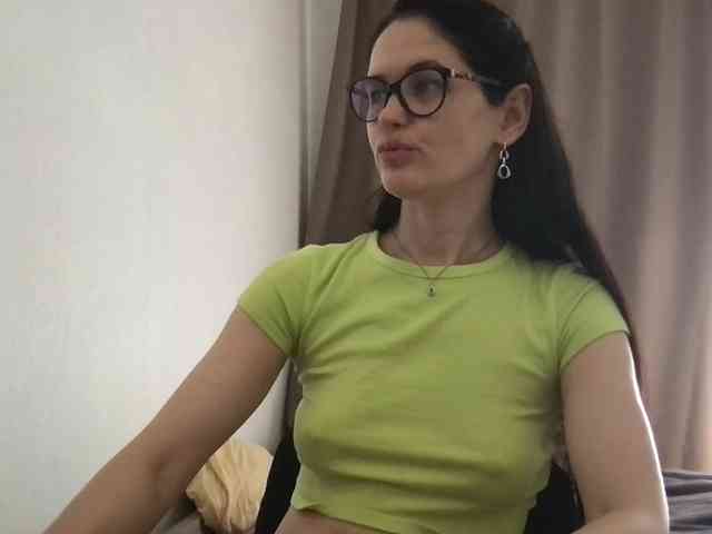 MilaBi-192569 webcam