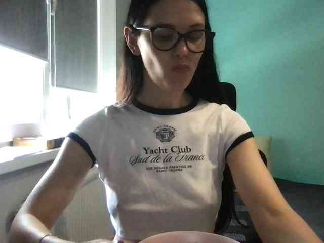 MilaBi-192569 webcam