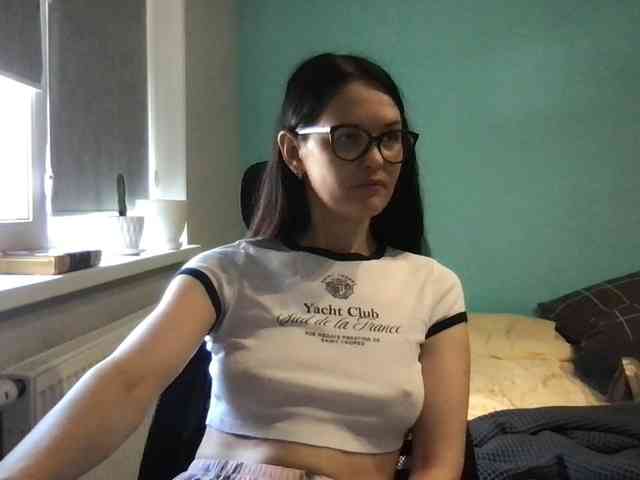 MilaBi-192569 webcam