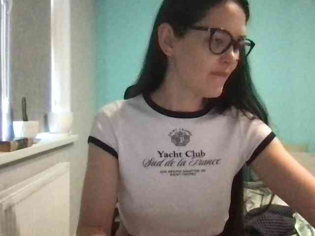 MilaBi-192569 webcam