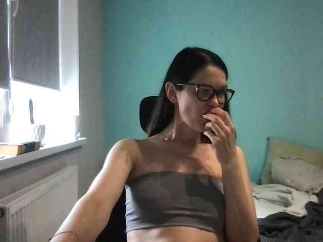 MilaBi-192569 webcam