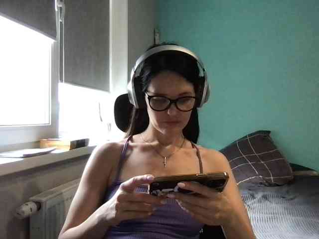 MilaBi-192569 webcam