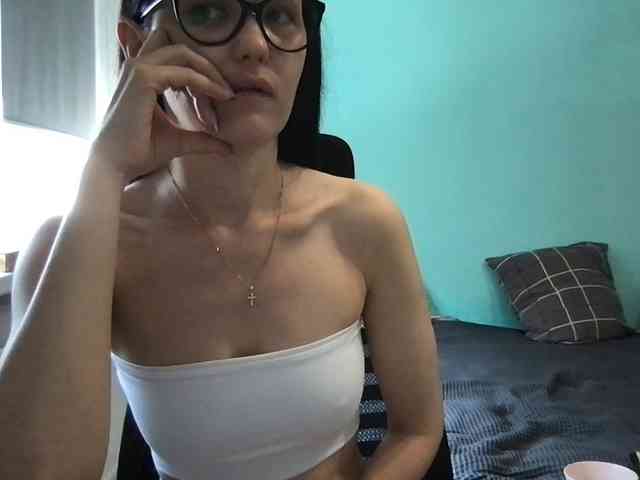 MilaBi-192569 webcam