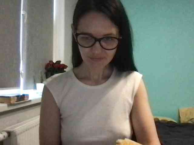 MilaBi-192569 webcam