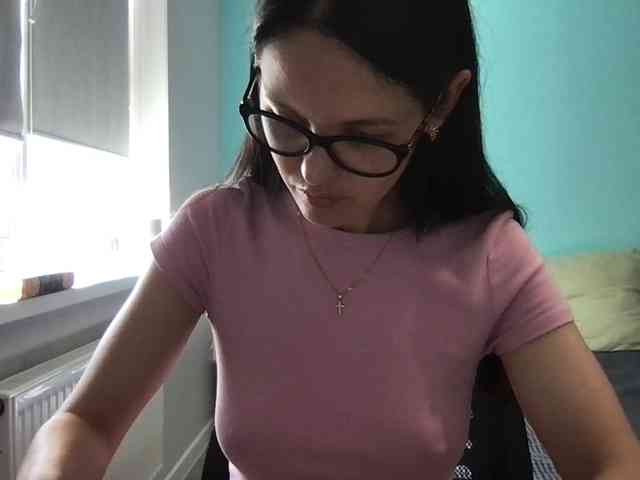MilaBi-192569 webcam