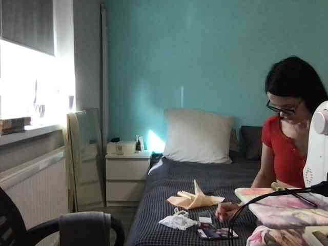 MilaBi-192569 webcam