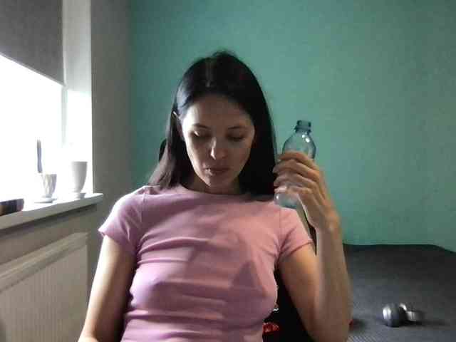 MilaBi-192569 webcam