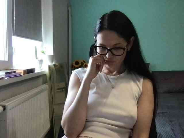 MilaBi-192569 webcam