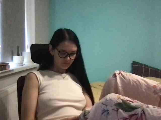 MilaBi-192569 webcam