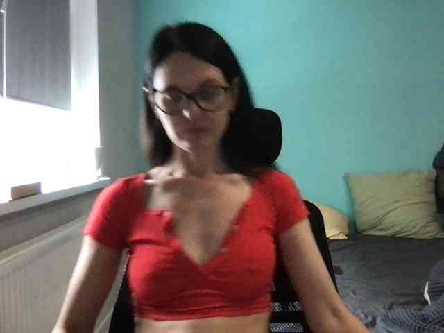 MilaBi-192569 webcam