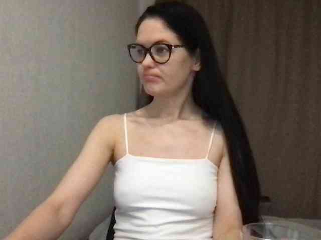 MilaBi-192569 webcam