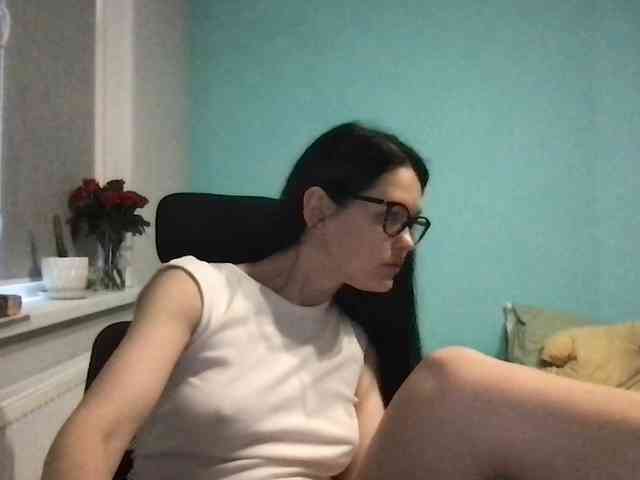 MilaBi-192569 webcam