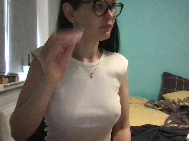 MilaBi-192569 webcam