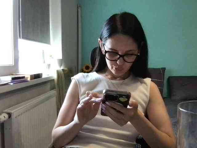 MilaBi-192569 webcam