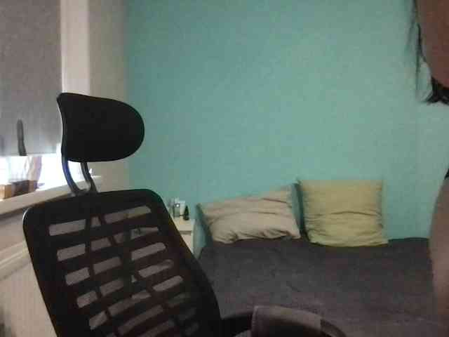MilaBi-192569 webcam