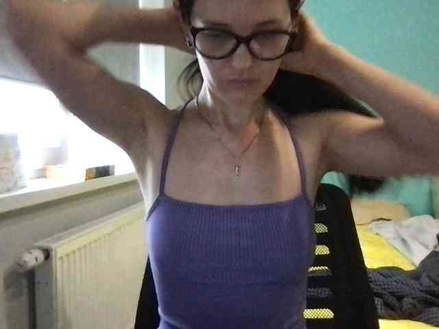 MilaBi-192569 webcam