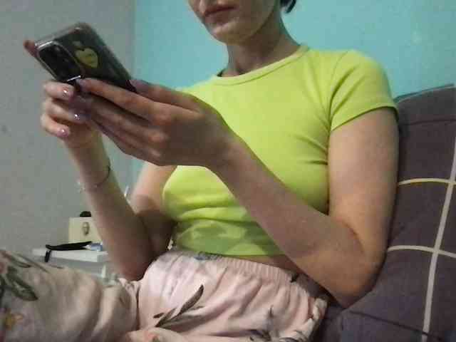 MilaBi-192569 webcam