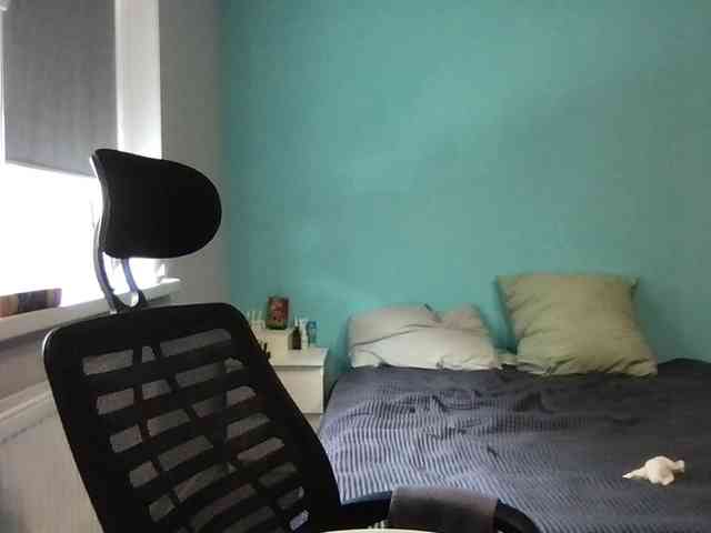 MilaBi-192569 webcam