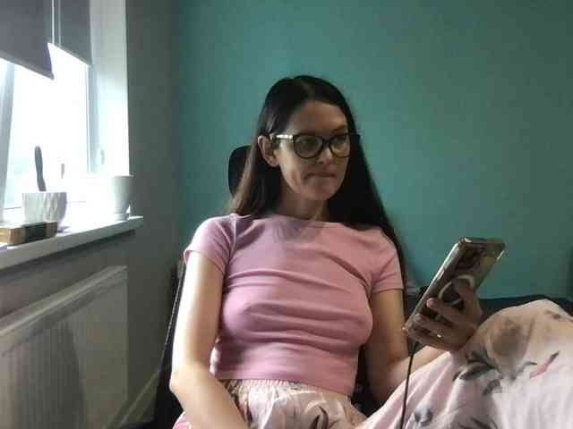 MilaBi-192569 webcam