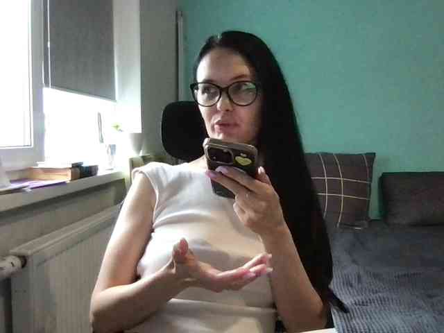 MilaBi-192569 webcam