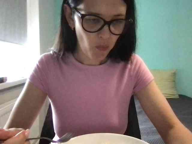 MilaBi-192569 webcam