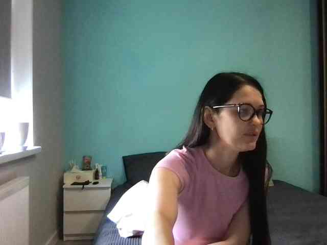 MilaBi-192569 webcam