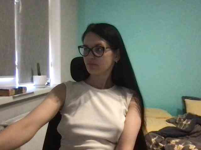 MilaBi-192569 webcam