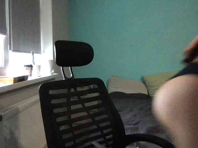 MilaBi-192569 webcam