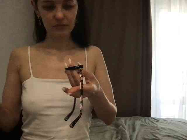 MilaBi-192569 webcam