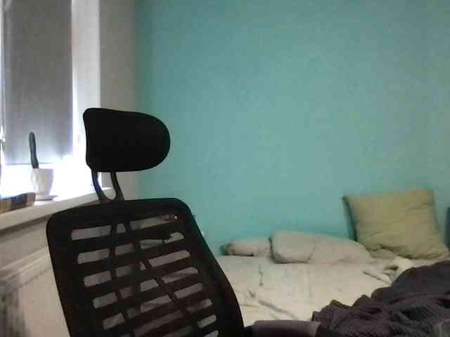 MilaBi-192569 webcam