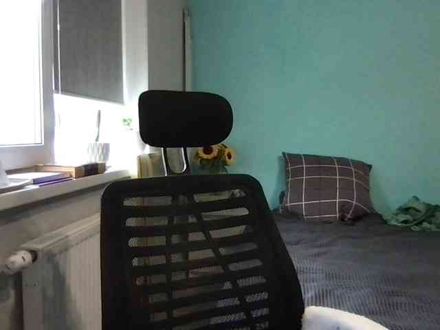 MilaBi-192569 webcam
