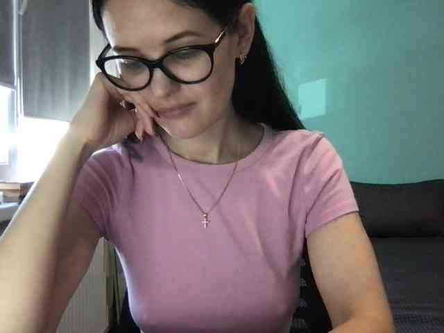 MilaBi-192569 webcam