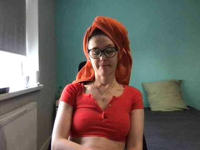 MilaBi-192569 webcam