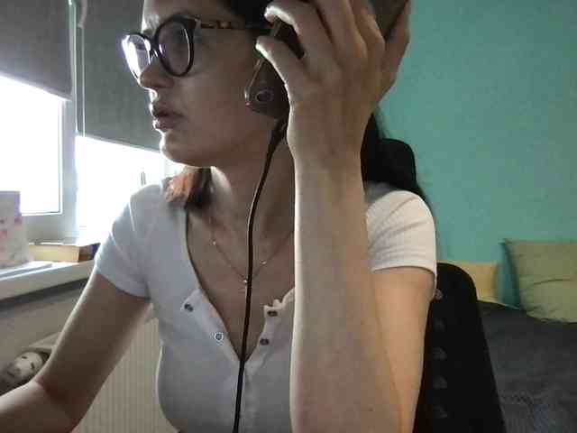 MilaBi-192569 webcam