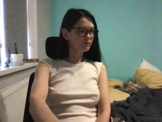 MilaBi-192569 webcam