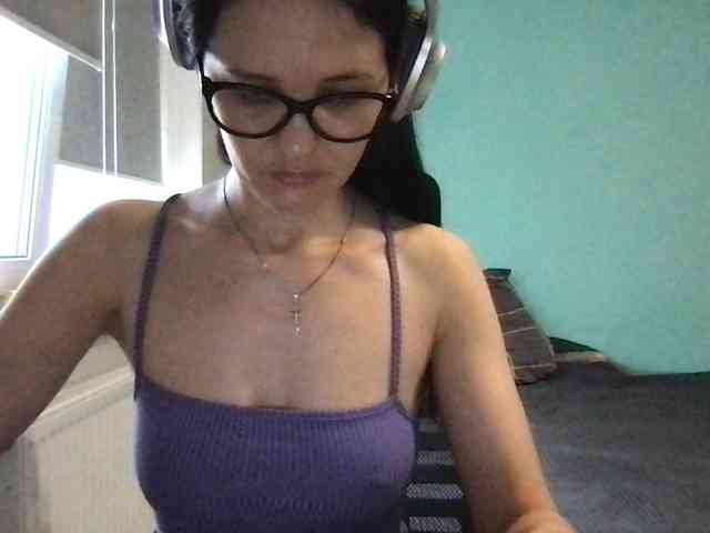 MilaBi-192569 webcam
