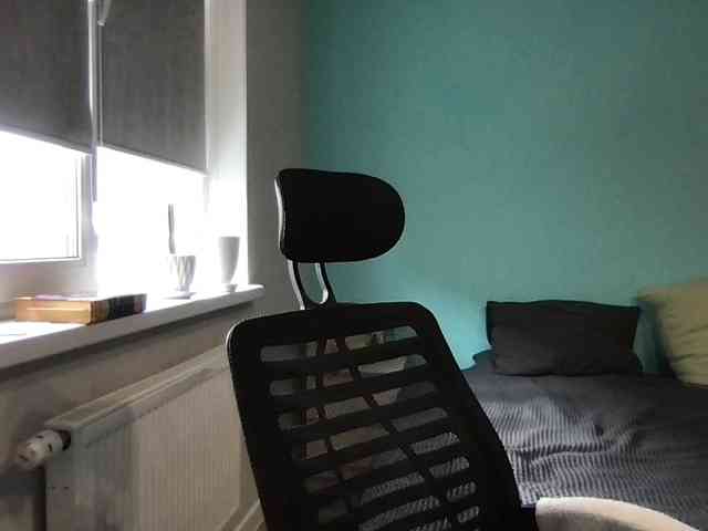 MilaBi-192569 webcam