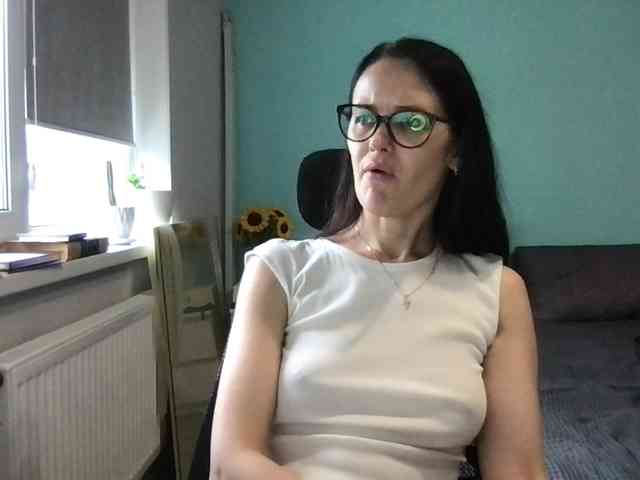 MilaBi-192569 webcam