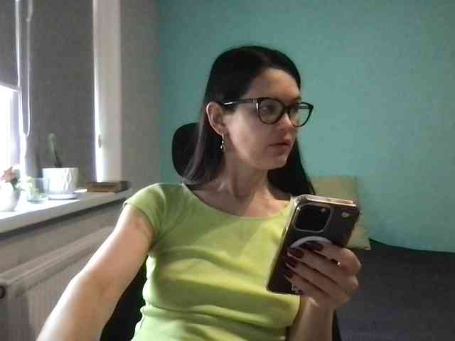 MilaBi-192569 webcam