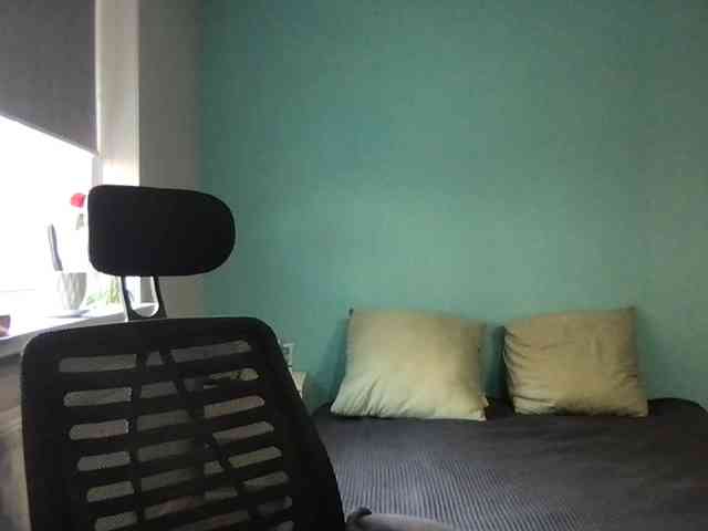 MilaBi-192569 webcam