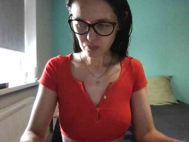 MilaBi-192569 webcam
